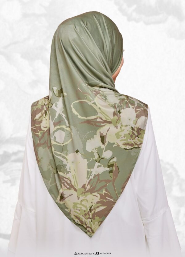 ELLARA 04B ELLARA 04B